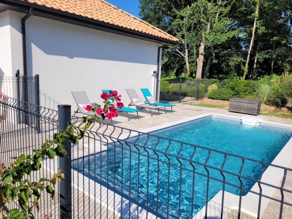 Maison Neuve Bord De Dordogne Lanzac Exterior foto